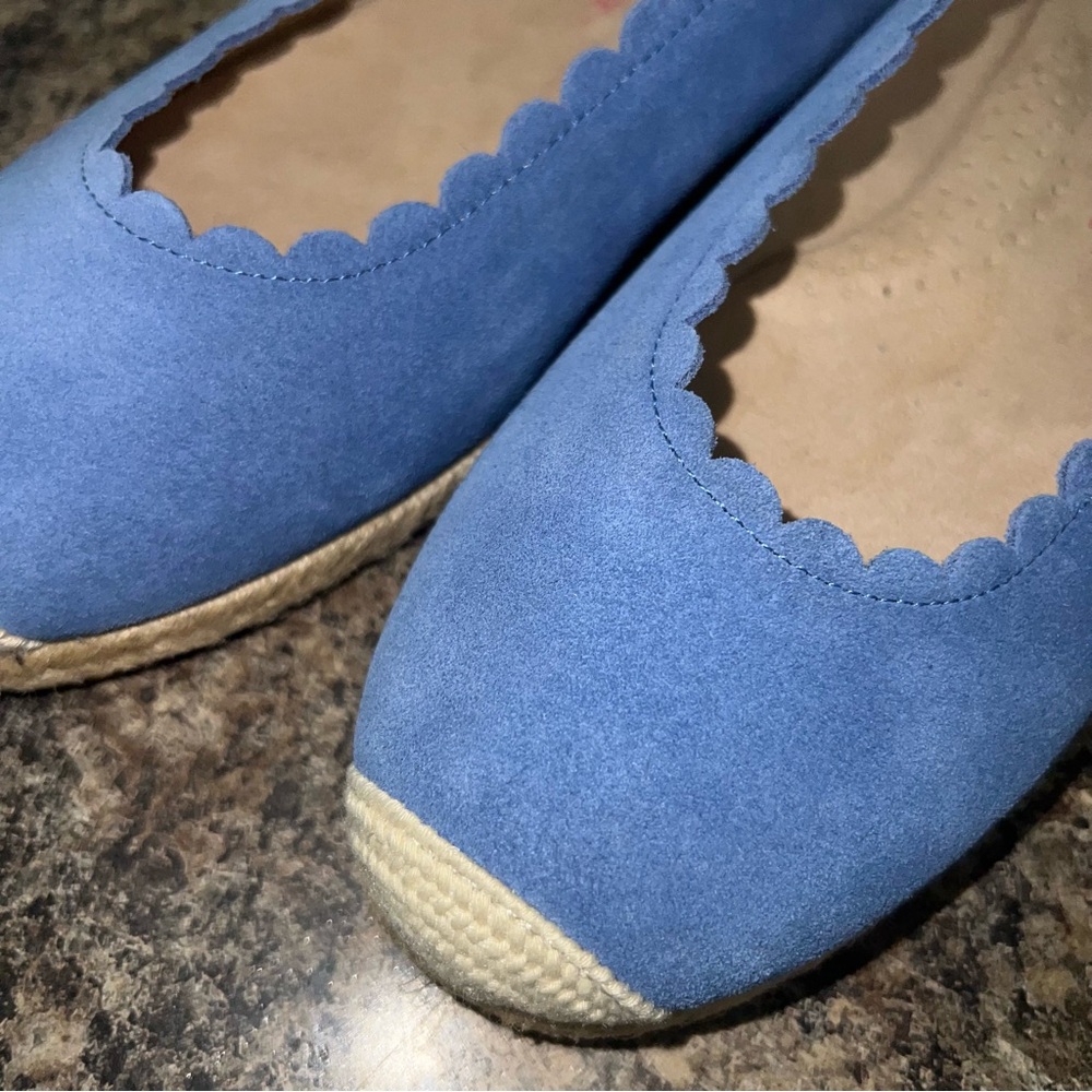 Isaac Mizrahi Cobalt Suede Scalloped Espadrille Flats - Picture 6 of 11